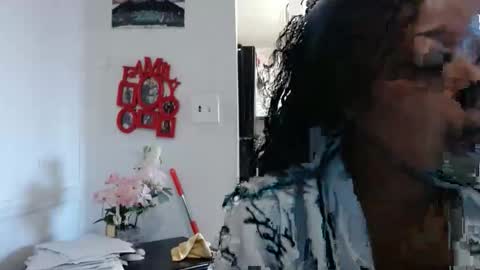 Carlie online show from March 21, 12:32 pm