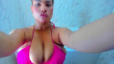 Andrea online show from December 19, 12:56 pm