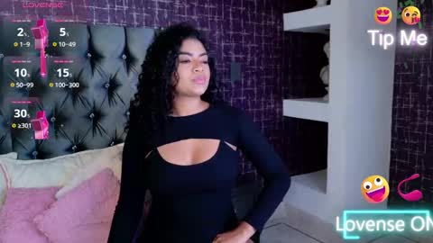 Snapshot of carly_monroe_ chatting on September 18, 10:52 pm Carly Monroe  online show from September 18, 10:52 pm