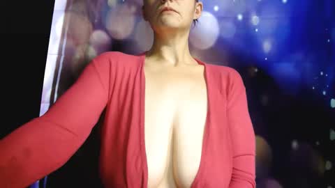 Carly Smiles online show from October 28, 10:32 am