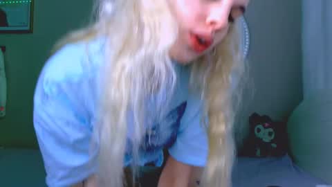 Snapshot of carmen__crybaby chatting on October 22, 10:59 pm carmen__crybaby online show from October 22, 10:59 pm