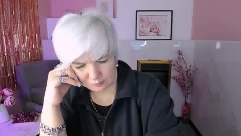 Carmen online show from January 13, 8:46 pm