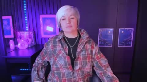 Carmen online show from April 22, 9:23 pm