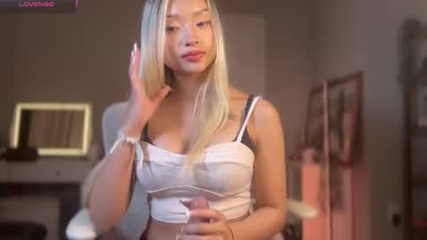 carmenxrose online show from October 2, 1:21 am