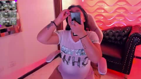 Snapshot of caro_sexyhot chatting on October 27, 11:54 pm carolina online show from October 27, 11:54 pm