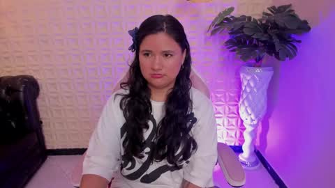 Snapshot of caro_sexyhot chatting on September 25, 2:10 am carolina online show from September 25, 2:10 am