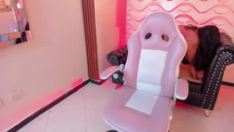 Snapshot of caro_sexyhot chatting on October 21, 11:42 pm carolina online show from October 21, 11:42 pm