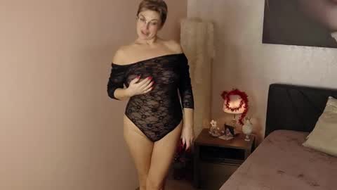Snapshot of carojhones chatting on December 30, 4:07 pm CaroJhones online show from December 30, 4:07 pm
