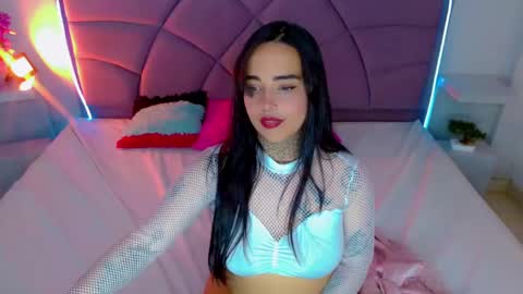 Carolaine01 online show from October 5, 8:58 pm