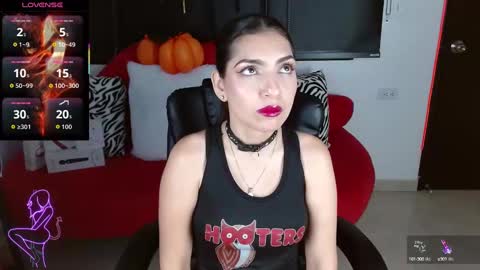 Snapshot of carolaine69_ chatting on October 2, 1:49 pm Caroline online show from October 2, 1:49 pm