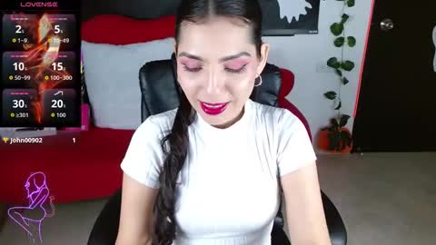 Snapshot of carolaine69_ chatting on October 7, 1:37 pm Caroline online show from October 7, 1:37 pm