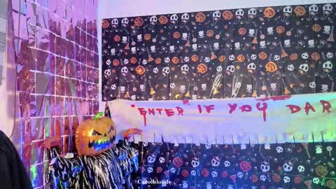 Snapshot of carolblonde chatting on November 1, 6:39 am Char online show from November 1, 6:39 am