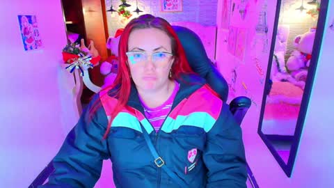 Carolin  online show from December 7, 3:04 am