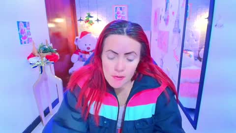 Carolin  online show from December 5, 3:15 am