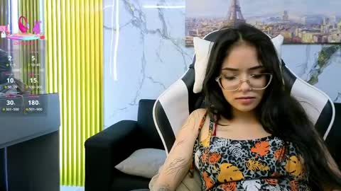 CAROLINA  online show from June 3, 2:12 am