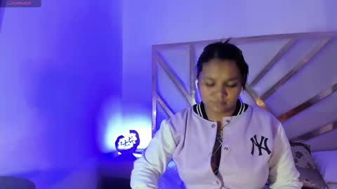 Snapshot of carolina_evanss chatting on September 11, 11:43 am carolina evanss online show from September 11, 11:43 am