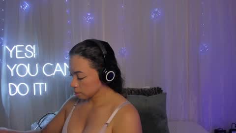 carolina_gaita online show from February 2, 11:51 am