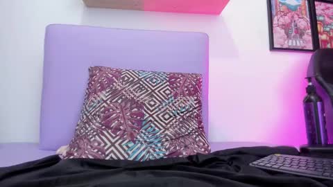 Snapshot of carolina_latinlady chatting on September 29, 1:00 am Carolina online show from September 29, 1:00 am