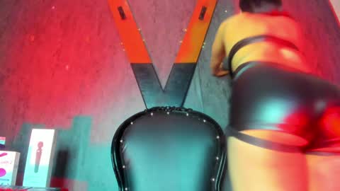 carolina online show from December 4, 8:29 pm