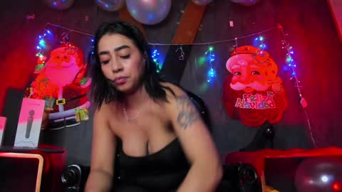 carolina online show from December 13, 8:25 pm