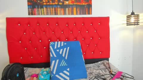 Snapshot of carolinacrus01 chatting on October 5, 7:30 pm Carolina online show from October 5, 7:30 pm