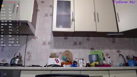 Snapshot of carolinadiamond chatting on September 18, 2:37 pm carolinadiamond online show from September 18, 2:37 pm