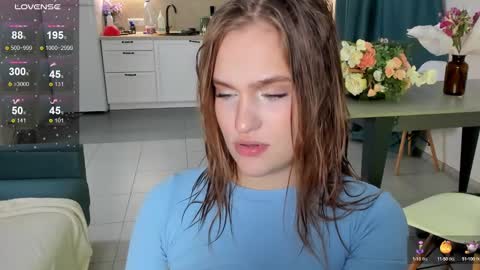 Caro online show from December 5, 2:20 am