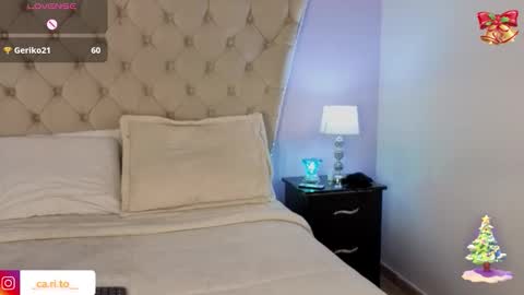 Caroline online show from December 2, 6:43 pm