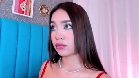 Snapshot of carolineegarcia chatting on January 23, 12:41 pm CarolineeGarcia online show from January 23, 12:41 pm