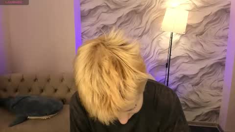 Snapshot of carolinerichter chatting on October 12, 3:20 am CarolineRichter online show from October 12, 3:20 am