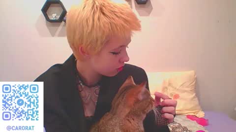 Snapshot of carolinerichter chatting on October 2, 11:10 pm CarolineRichter online show from October 2, 11:10 pm