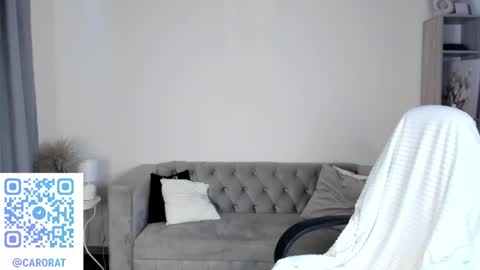 Snapshot of carolinerichter chatting on September 20, 2:54 am CarolineRichter online show from September 20, 2:54 am