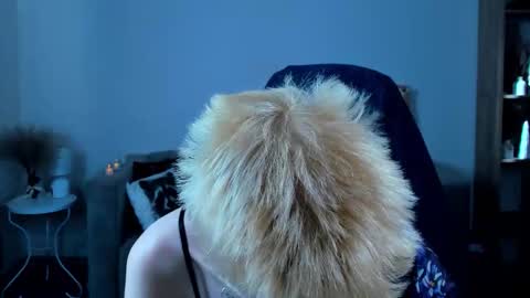 Snapshot of carolinerichter chatting on September 24, 10:36 am CarolineRichter online show from September 24, 10:36 am