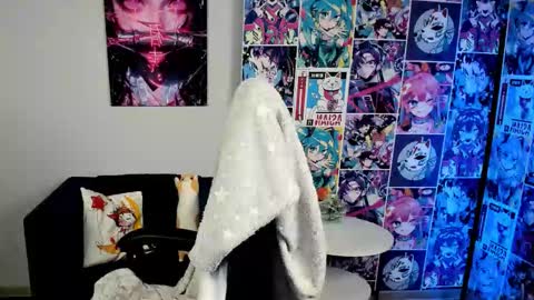 Snapshot of carolinerichter chatting on October 17, 3:10 am CarolineRichter online show from October 17, 3:10 am