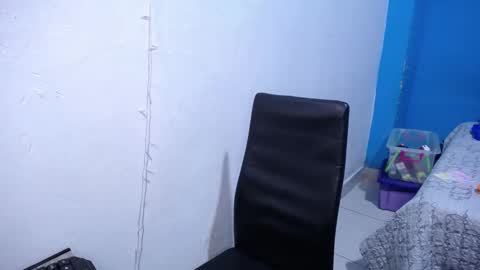 Carolinhe  online show from March 9, 7:28 pm