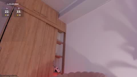 carolinna_ online show from February 9, 1:30 am