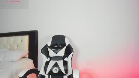 CarolinneFiotti online show from January 13, 12:09 pm