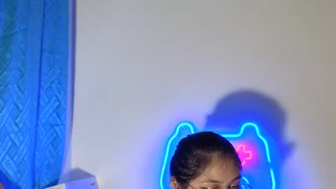 Snapshot of caroll_luna chatting on December 14, 8:45 am Caroll online show from December 14, 8:45 am