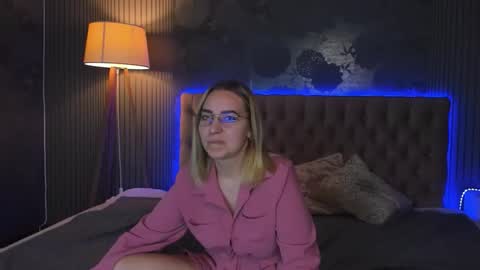 CarollFlexx online show from November 13, 6:34 am