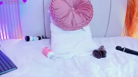 Snapshot of carolriveraa chatting on October 23, 8:04 pm Carol Rivera online show from October 23, 8:04 pm