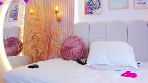 Snapshot of carolriveraa chatting on September 20, 9:02 pm Carol Rivera online show from September 20, 9:02 pm