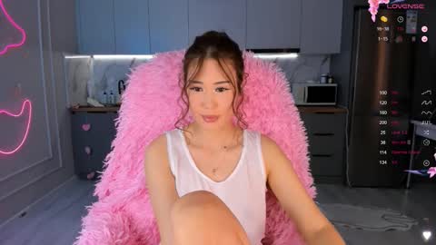 Snapshot of carpe_diemmm chatting on September 25, 1:04 am Yummi online show from September 25, 1:04 am