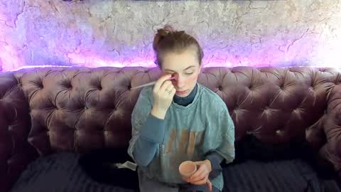 Carrie online show from December 10, 7:58 am