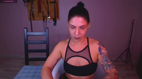 Carrie online show from October 15, 7:05 pm