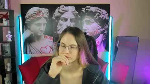 Snapshot of carrie_roses chatting on October 27, 2:18 am carrie_roses online show from October 27, 2:18 am