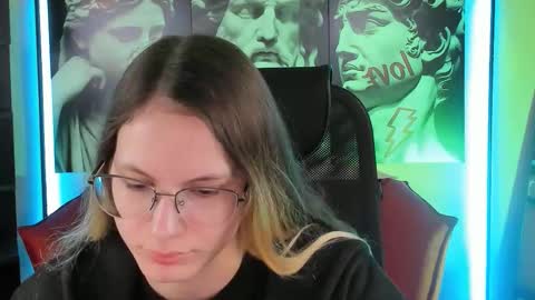 carrie_roses online show from September 16, 4:31 am