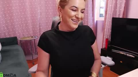 Carrie online show from November 2, 5:55 am