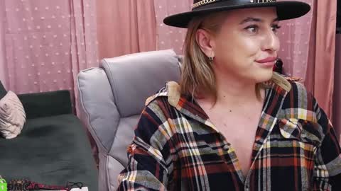 Carrie online show from January 27, 3:39 pm