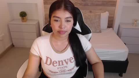 carriepink_ online show from September 23, 2:15 pm