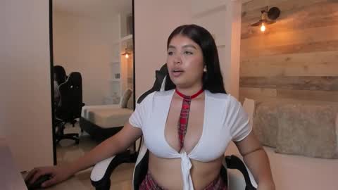 carriepink_ online show from September 27, 2:35 pm